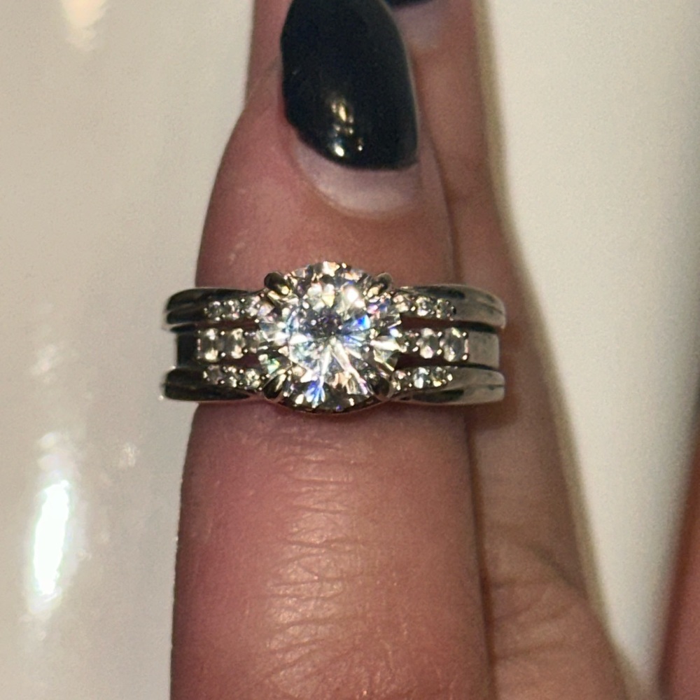 Wedding Ring Set - image 1